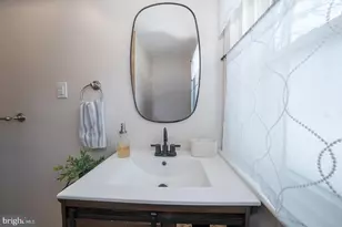 227 E Hathaway Ln, Havertown, PA 19083 - Photo 37