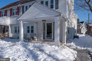 227 E Hathaway Ln, Havertown, PA 19083 - Photo 3