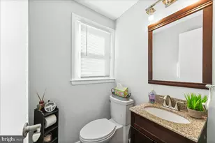 70 Weathervane Rd, Aston, PA 19014 - Photo 17