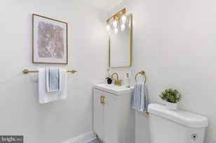 2003 Heather Rd, Folcroft, PA 19032 - Photo 15