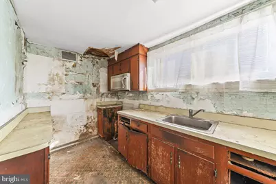 1300 Wycombe Avenue, Darby, PA 19023 - Photo 9