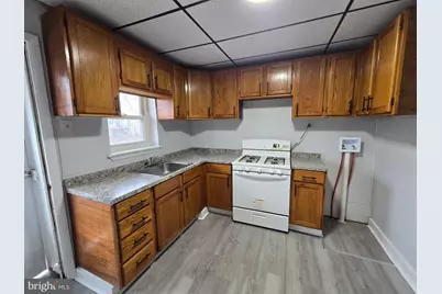 814 Upland Street, Chester, PA 19013 - Photo 3