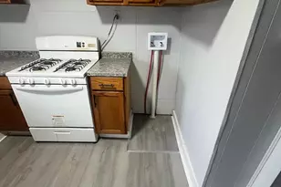 814 Upland St, Chester, PA 19013 - Photo 5