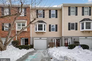 4503 Fox Pointe Ct, Glen Mills, PA 19342 - Photo 3