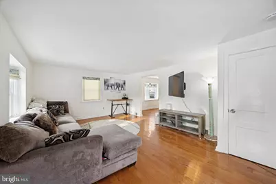 619 Glenfield Avenue, Glenolden, PA 19036 - Photo 3