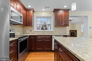 302 Governors Dr, Wallingford, PA 19086 - Photo 11