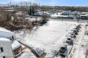 917 Meadow Ln, Chester, PA 19013 - Photo 1