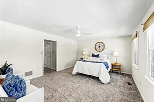 1103 Red Oak Dr, Garnet Valley, PA 19060 - Photo 27