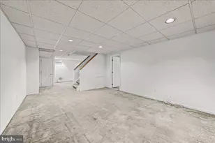 1103 Red Oak Dr, Garnet Valley, PA 19060 - Photo 35