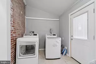 33 E Broadway Ave, Clifton Heights, PA 19018 - Photo 11