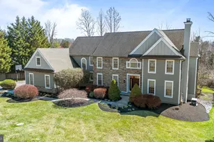 4 Greystone Cir, Newtown Square, PA 19073 - Photo 3