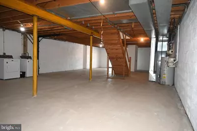 613 Saint Anthony Lane, Upper Darby, PA 19082 - Photo 27