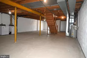 613 St Anthony Ln, Upper Darby, PA 19082 - Photo 27