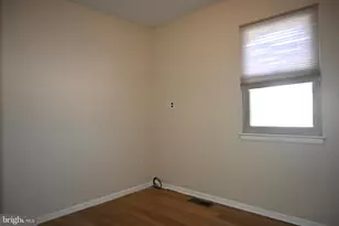 613 St Anthony Ln, Upper Darby, PA 19082 - Photo 23