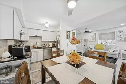 5200 Hilltop Drive #CC18, Brookhaven, PA 19015 - Photo 7