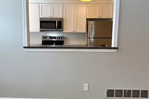 500 E Lancaster Ave, Wayne, PA 19087 - Photo 5