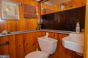 853 Gainsboro Rd, Drexel Hill, PA 19026 - Photo 41