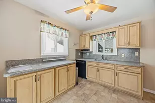 4201 Chandler Dr, Brookhaven, PA 19015 - Photo 11