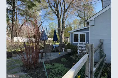 303 Barry Lane, Wallingford, PA 19086 - Photo 9