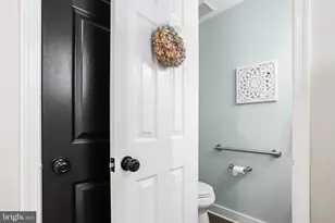 73 Bayberry Ct, Glen Mills, PA 19342 - Photo 3