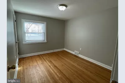 2205 E Darby Road #SECOND FLOOR, Havertown, PA 19083 - Photo 9