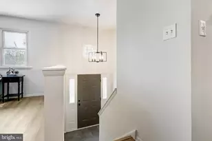 333 Golf Hills Rd, Havertown, PA 19083 - Photo 5