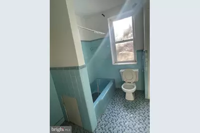 2723 W 3rd Street #1F, Chester, PA 19013 - Photo 9