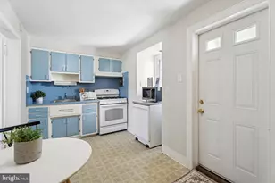 216 Brentwood Rd, Havertown, PA 19083 - Photo 9