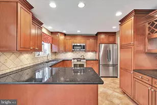 213 Beatrice Ln, Aston, PA 19014 - Photo 15