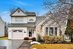 213 Beatrice Ln, Aston, PA 19014 - Photo 1