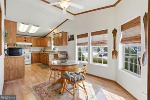 236 Horseshoe Dr, Garnet Valley, PA 19060 - Photo 11