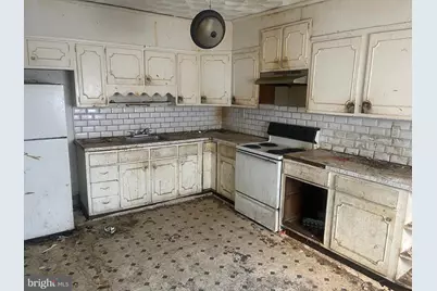 1317 W 3rd Street, Chester, PA 19013 - Photo 11