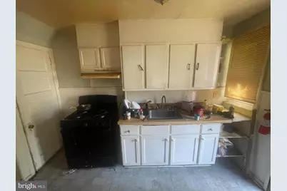 1114 Clover Lane, Chester, PA 19013 - Photo 9