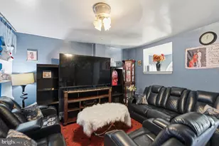 208 Walnut St, Darby, PA 19023 - Photo 11