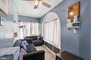 208 Walnut St, Darby, PA 19023 - Photo 9