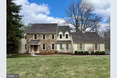 205 Ravenscliff Road, Wayne, PA 19087 - Photo 1