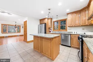 901 Academy Ln, Bryn Mawr, PA 19010 - Photo 5