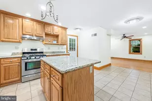 901 Academy Ln, Bryn Mawr, PA 19010 - Photo 7