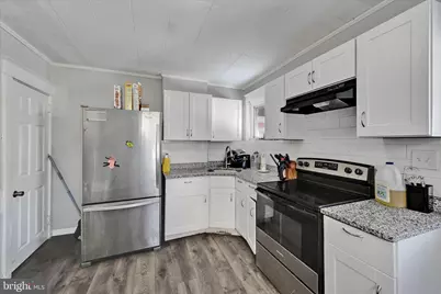 204 E Avon Road, Brookhaven, PA 19015 - Photo 11