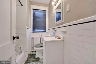 204 E Avon Rd, Brookhaven, PA 19015 - Photo 17