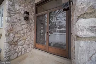 501 Flora Cir, Springfield, PA 19064 - Photo 3