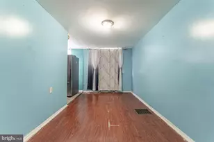 234 Spring Valley Rd, Darby, PA 19023 - Photo 9