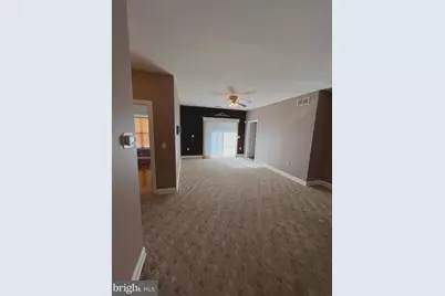 6000 Village Way #6205, Marcus Hook, PA 19061 - Photo 7