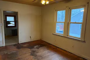 1015 Galbraith Ave, Upper Chichester, PA 19061 - Photo 11