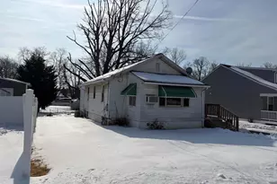 1015 Galbraith Ave, Upper Chichester, PA 19061 - Photo 1