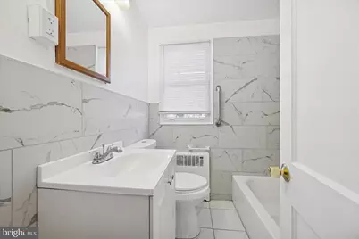 206 W Parkway Avenue, Chester, PA 19013 - Photo 9