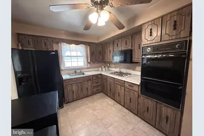 1226 Redwood Avenue, Folsom, PA 19033 - Photo 9