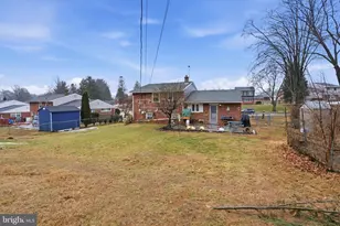 327 Netherington Dr, Broomall, PA 19008 - Photo 29