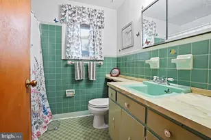 327 Netherington Dr, Broomall, PA 19008 - Photo 21