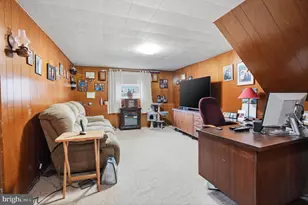 327 Netherington Dr, Broomall, PA 19008 - Photo 13